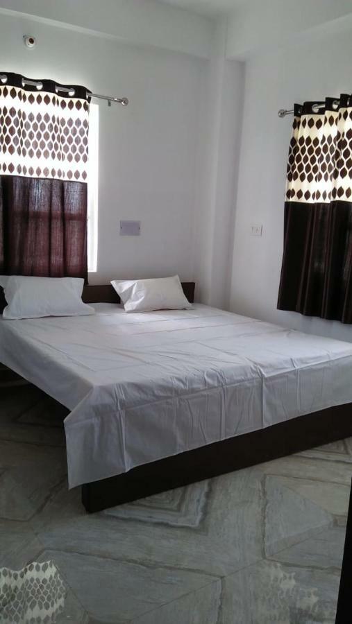 Shiv Ganga Guest house