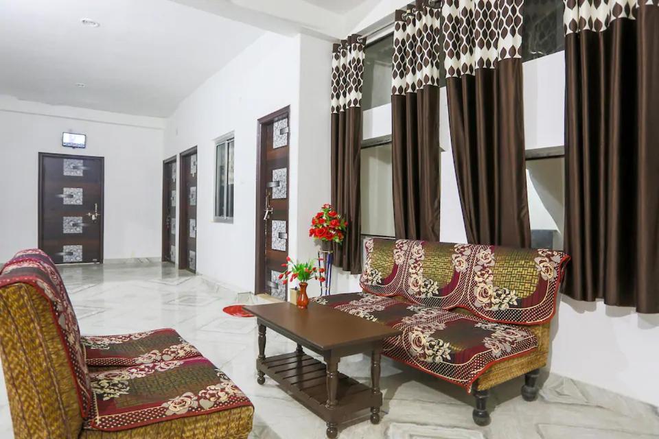 Shiv Ganga Guest house 2*